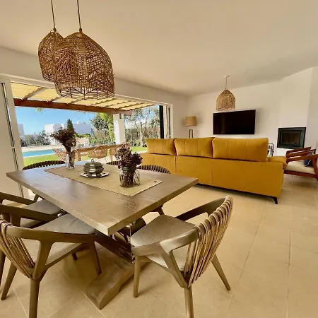 Roures 13 Con Piscina Privada Y Ac * Сант-Луис